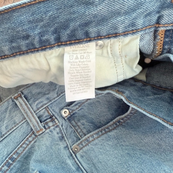 Everlane Men's Denim Cut-Off Shorts. Size 34. Buttonfly. Frayed Hems. - Picture 11 of 14